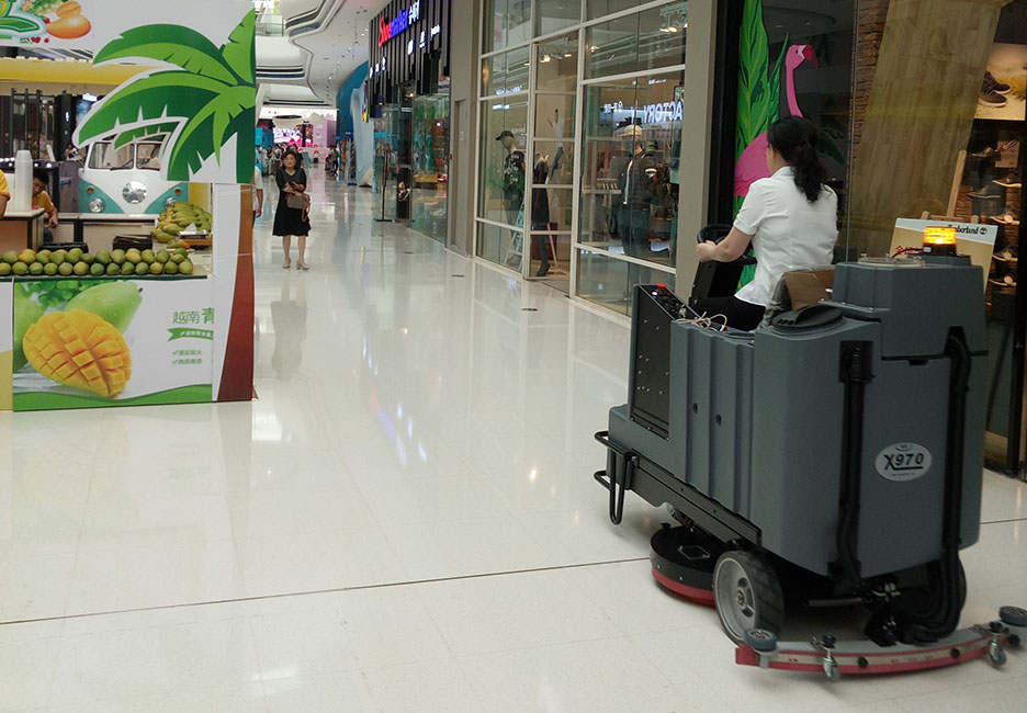 江西大型清潔設(shè)備多功能洗地機和電動<a href=http://m.kjckj.com target=_blank class=infotextkey>掃地車生產(chǎn)廠</a>